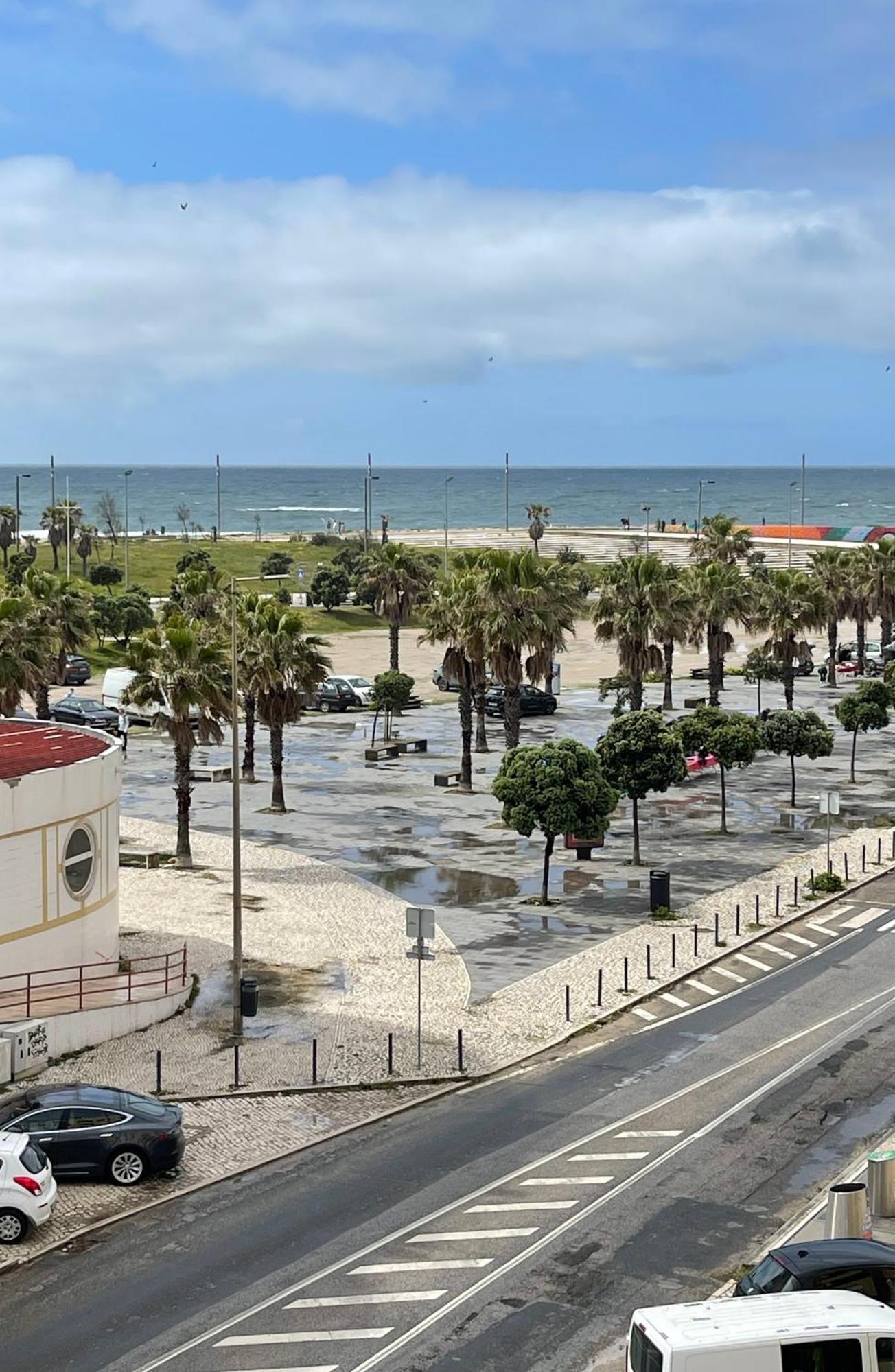 Enjoy Ocean Beach Life At Costa Da Caparica! Esterno foto